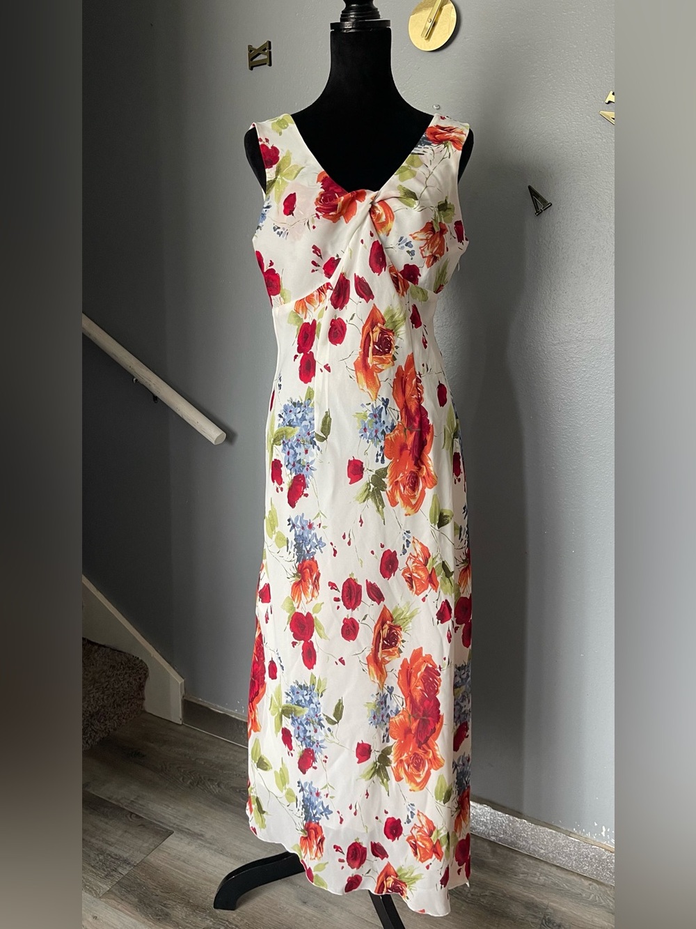 Tribal White Floral V-Neck Maxi Dress - Sleeveless Summer Dress